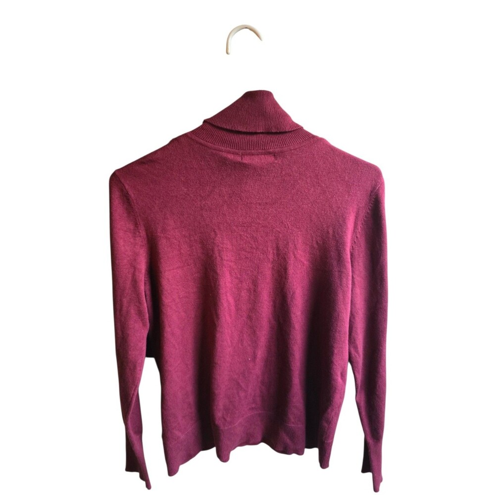 Retrolgy Maroon Turtleneck Size M
